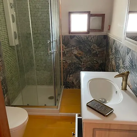 Apartment A Gallipoli-climatizzato, 120mq, 10 Posti Letto, 50m Dal Mare Lido Conchiglia