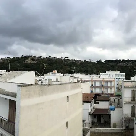 Apartment A Gallipoli-climatizzato, 120mq, 10 Posti Letto, 50m Dal Mare *